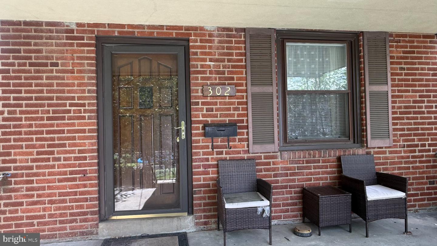 302 Felton Ave Property Photo 2