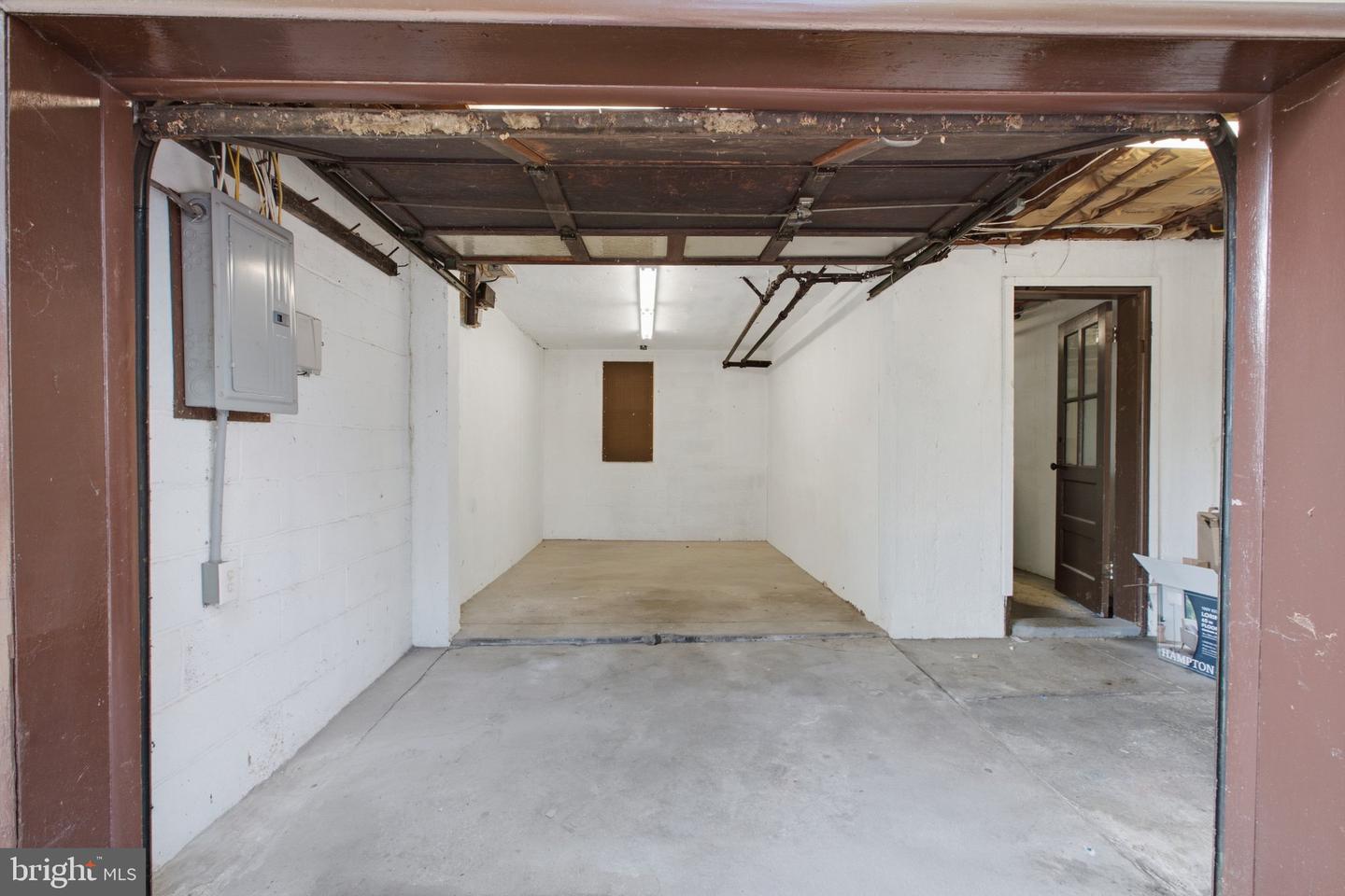 7057 Guilford Rd Property Photo 28