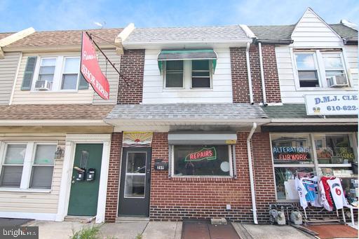 269 N Wycombe Ave Property Photo 1