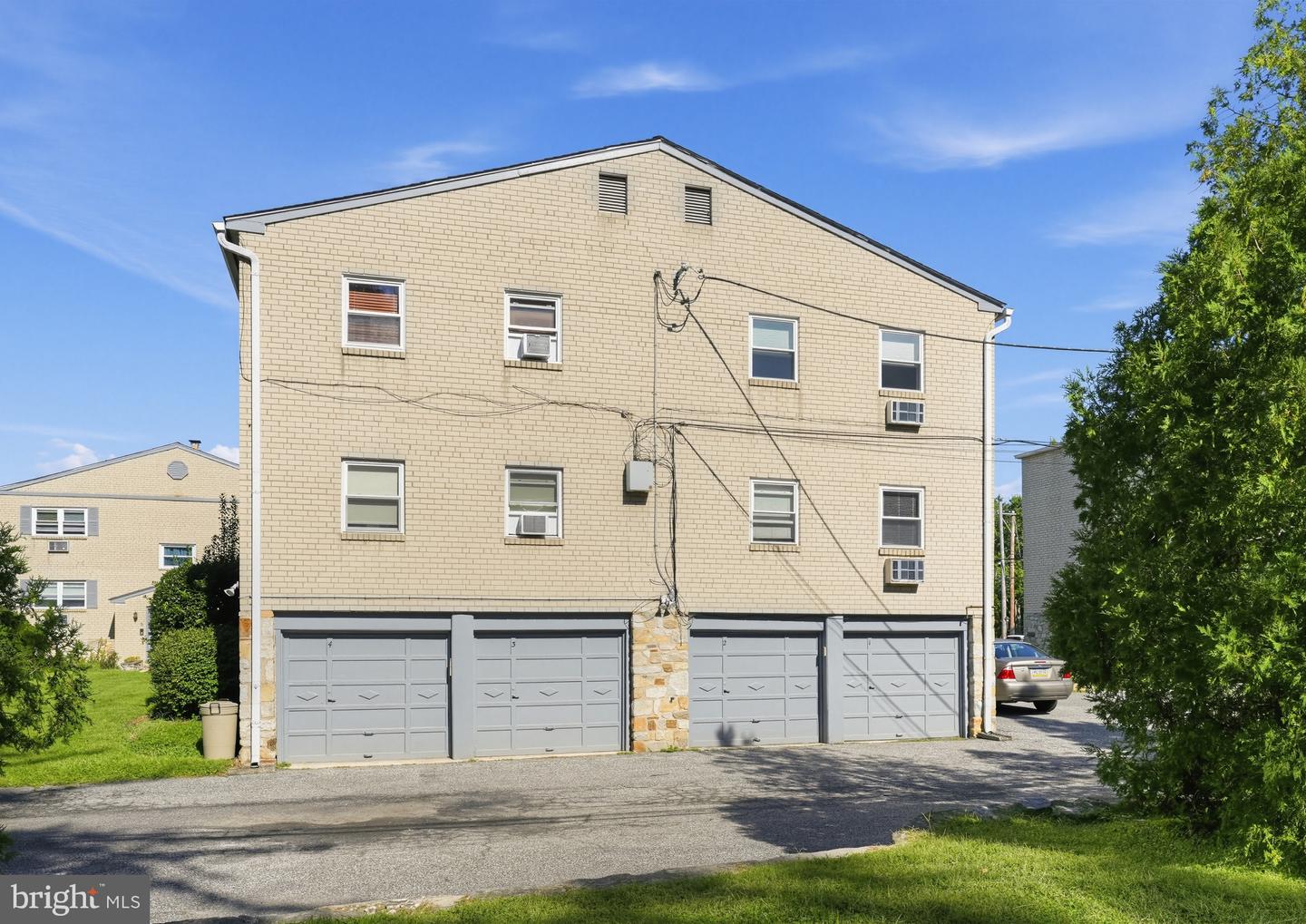 354 S Swarthmore Ave #b-2 Property Photo 14