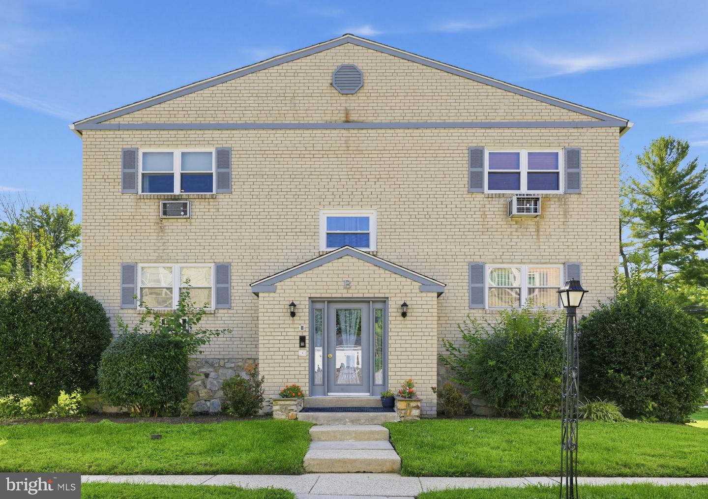 354 S Swarthmore Ave #b-2 Property Photo 15