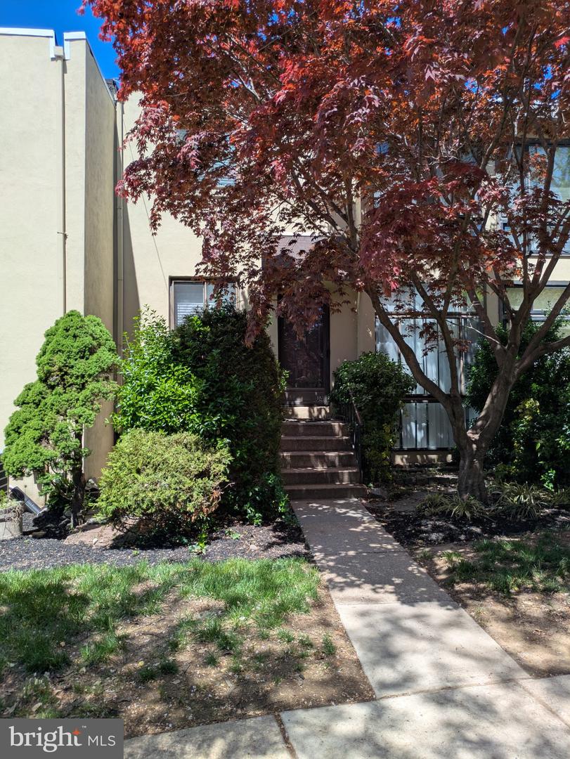 100-E E 100 GLENOLDEN AVE. #U-4 Property Photo 1
