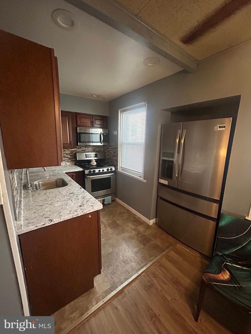 207 Brainard Blvd Property Photo 3