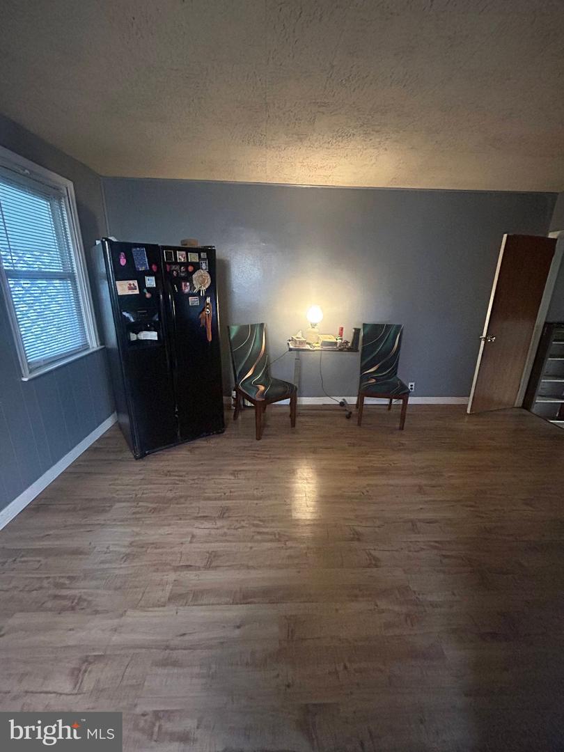207 Brainard Blvd Property Photo 4