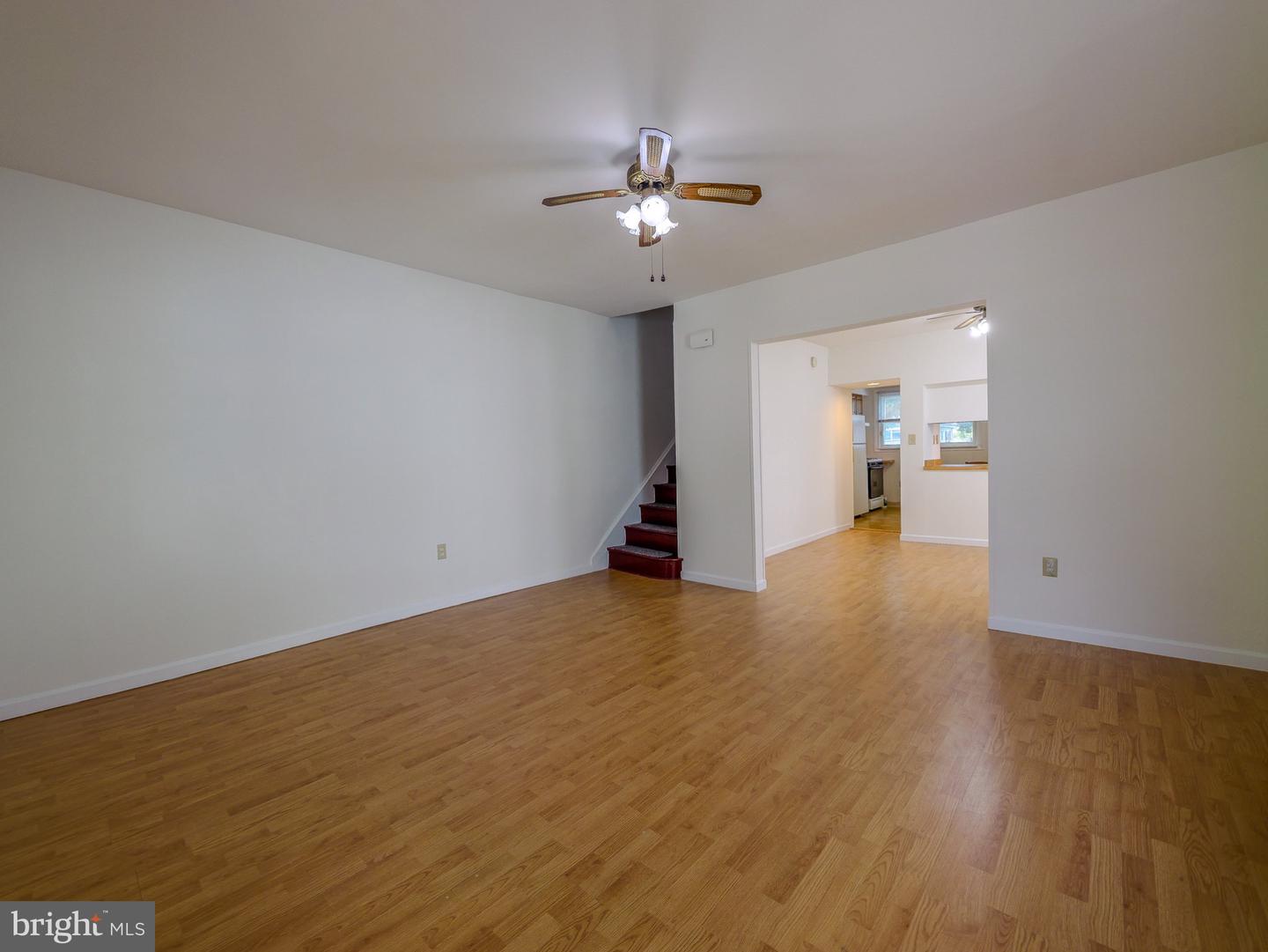 517 9th Ave Property Photo 4