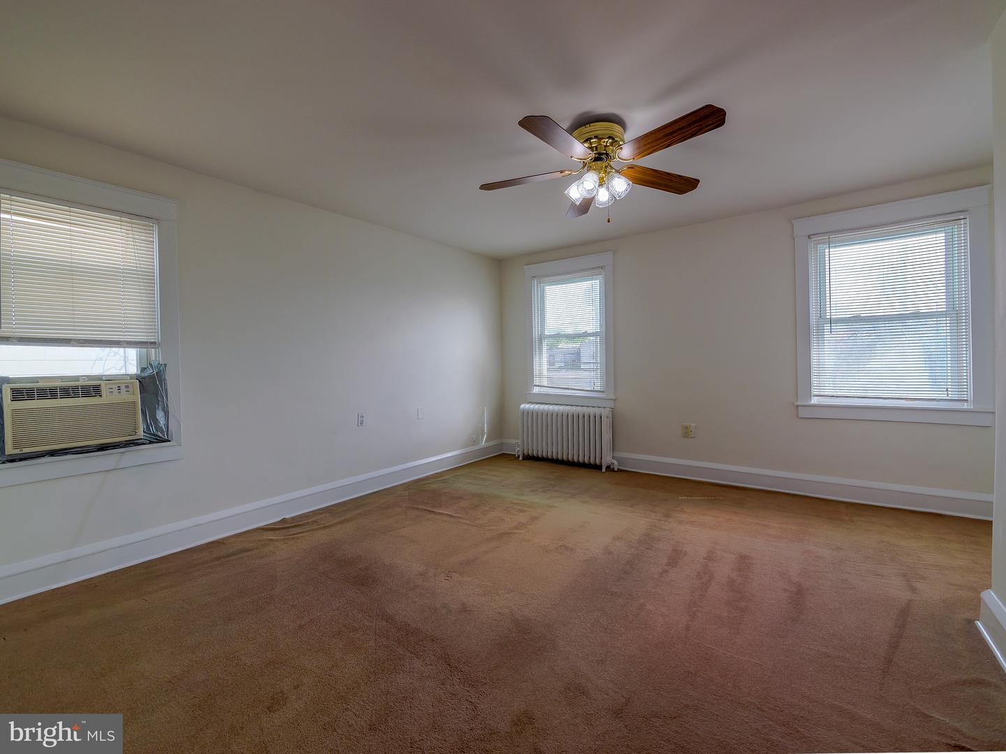 517 9th Ave Property Photo 17