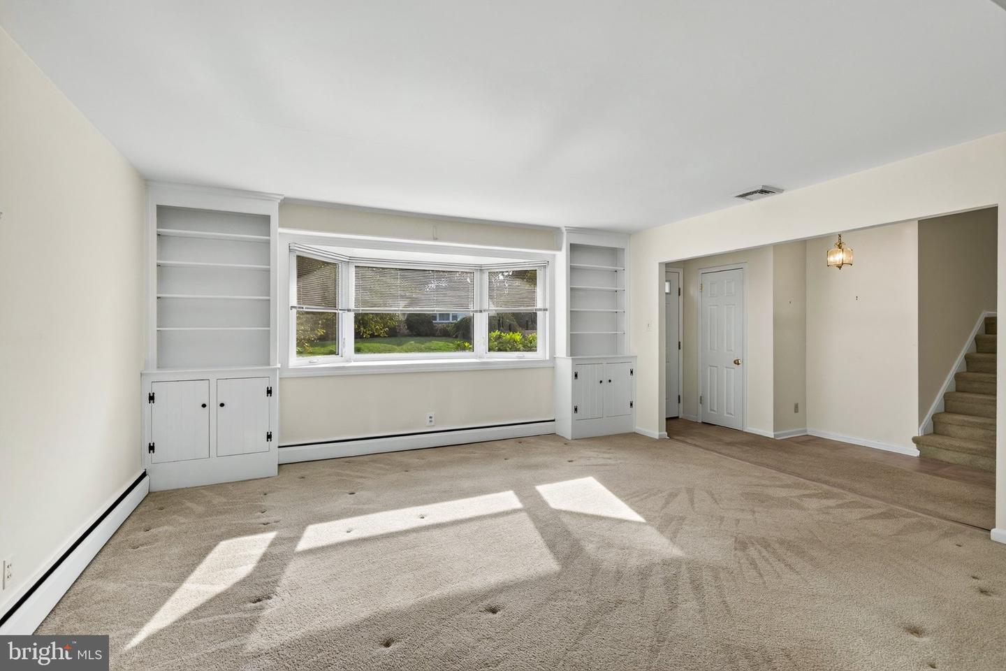 1155 S Lehigh Cir Property Photo 3
