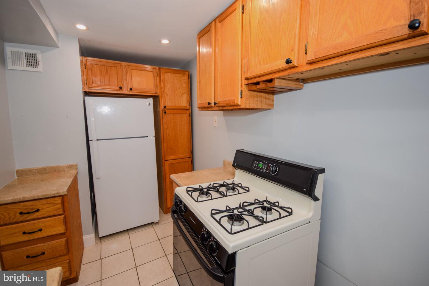 680 Clymer Ln Property Photo 12