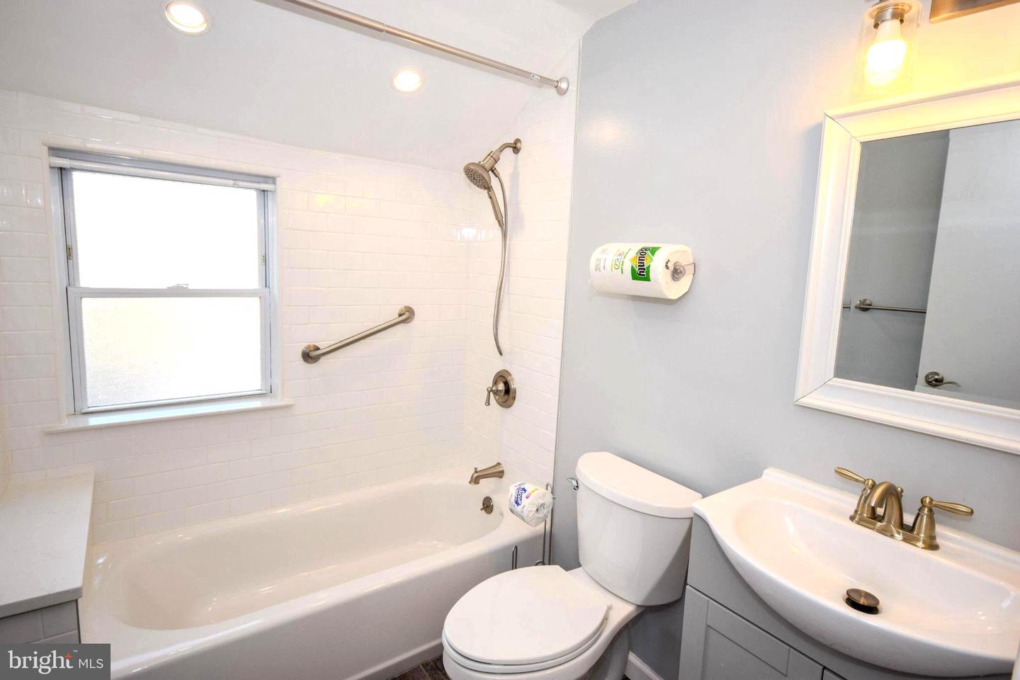 680 Clymer Ln Property Photo 27