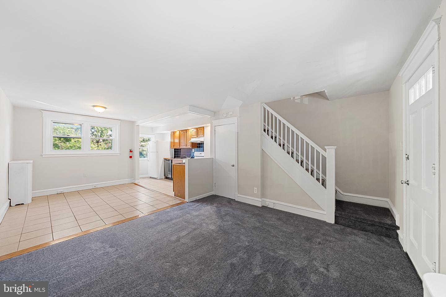 7039 Guilford Rd Property Photo 6