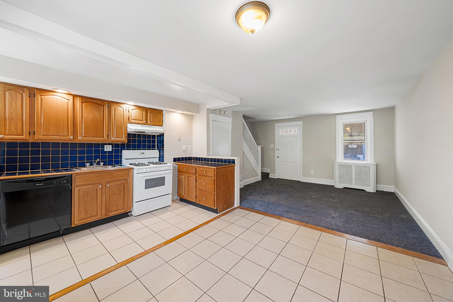 7039 Guilford Rd Property Photo 11