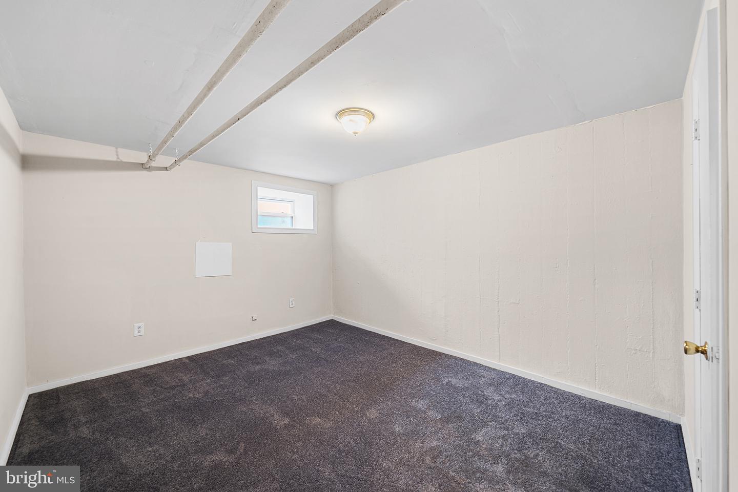 7039 Guilford Rd Property Photo 15