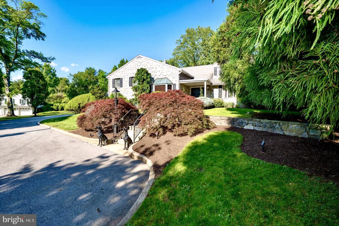 405 Boxwood Rd Property Photo 1