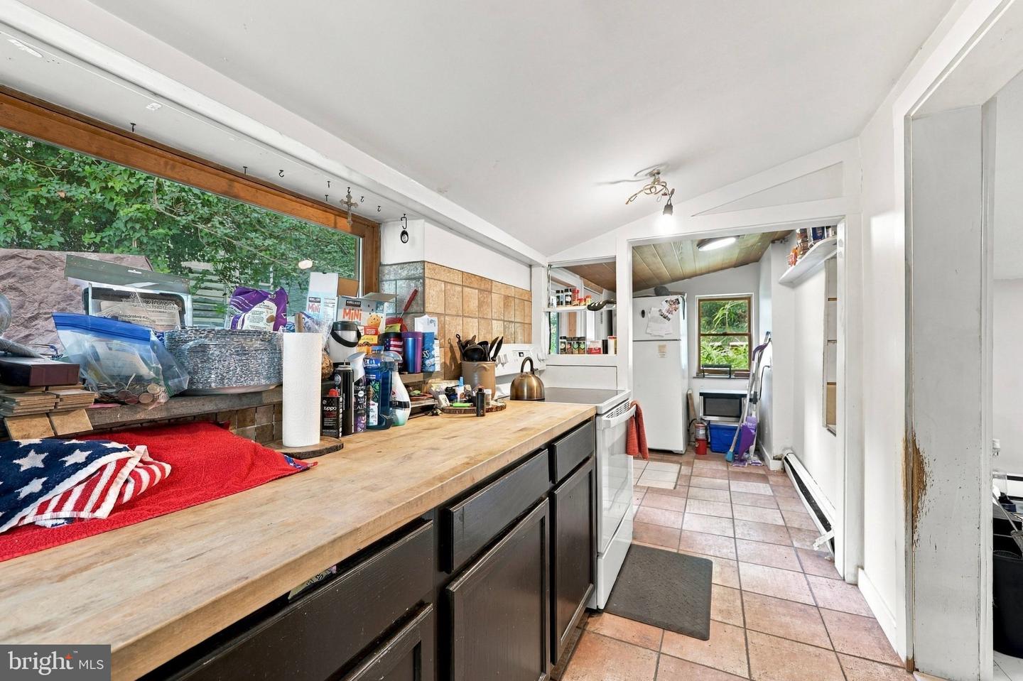 361 Parkmount Rd Property Photo 11