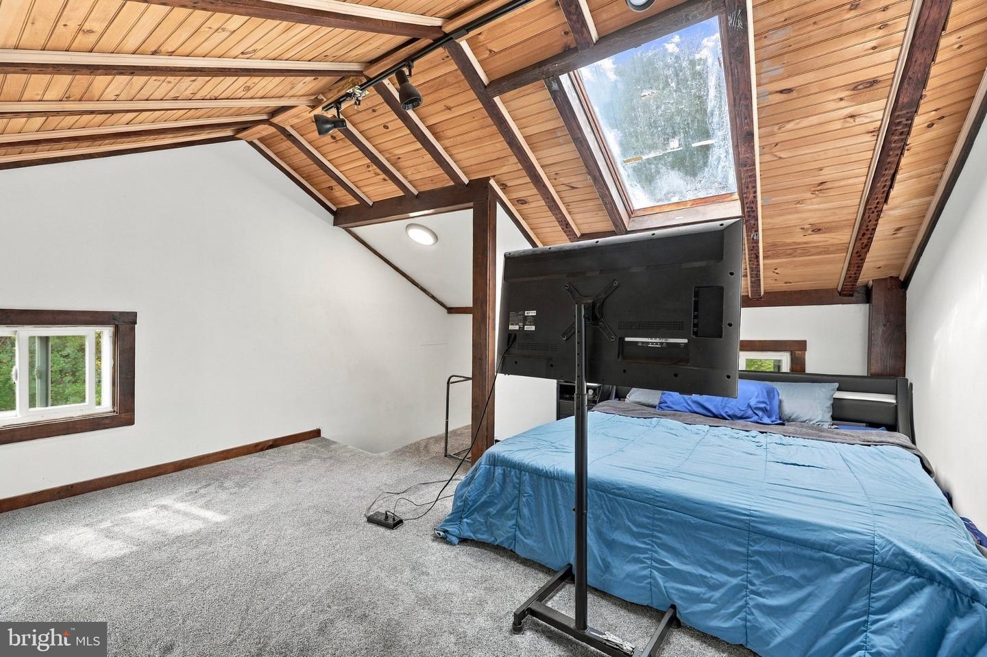 361 Parkmount Rd Property Photo 18