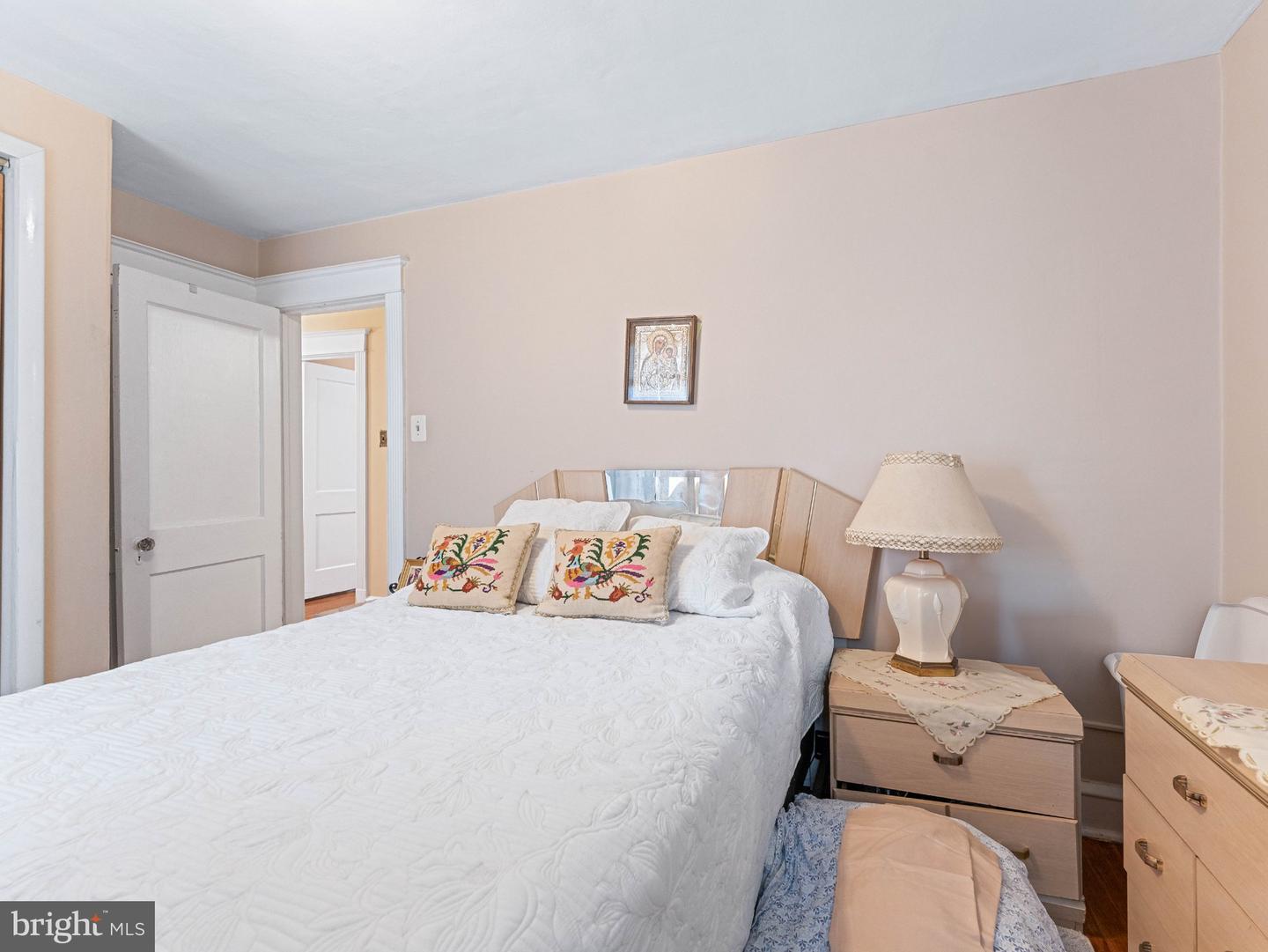 257 Long Ln Property Photo 11