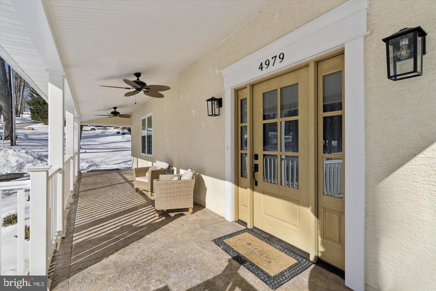 PADE2124396 Property Photo 2