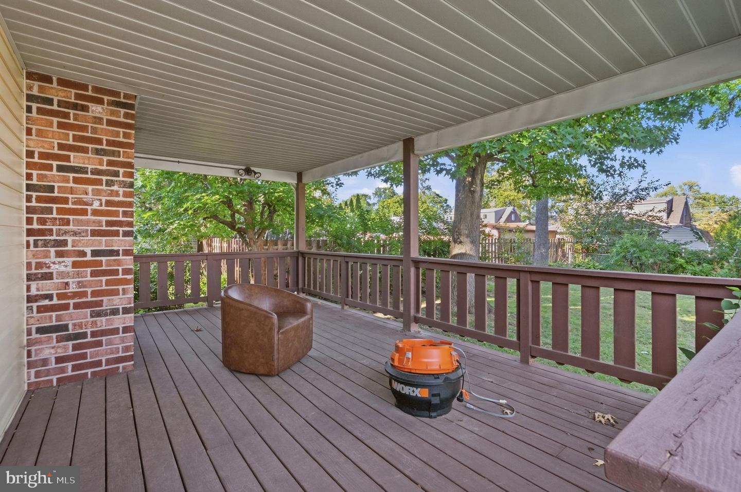 614 Highland Ter Property Photo 33
