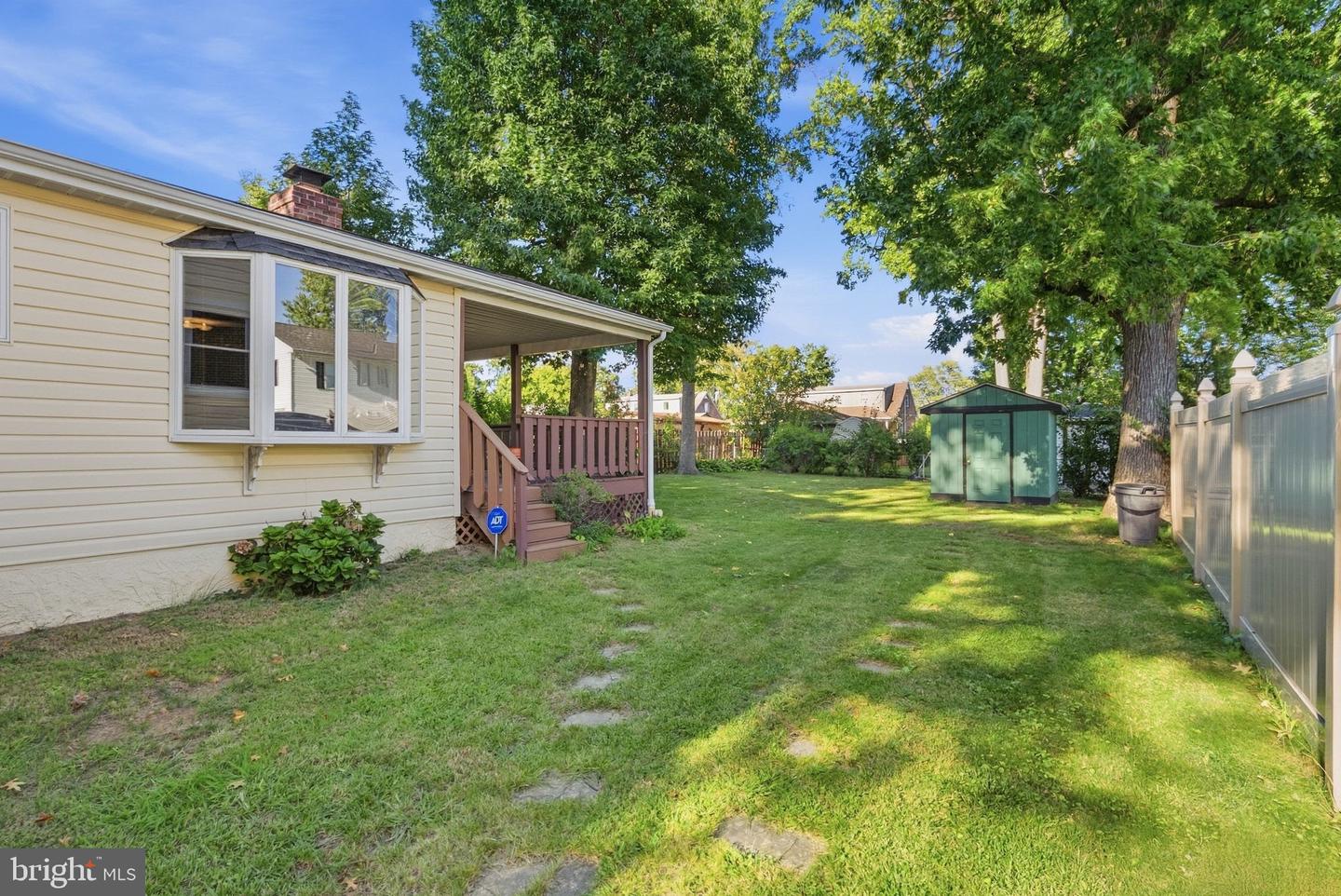 614 Highland Ter Property Photo 35
