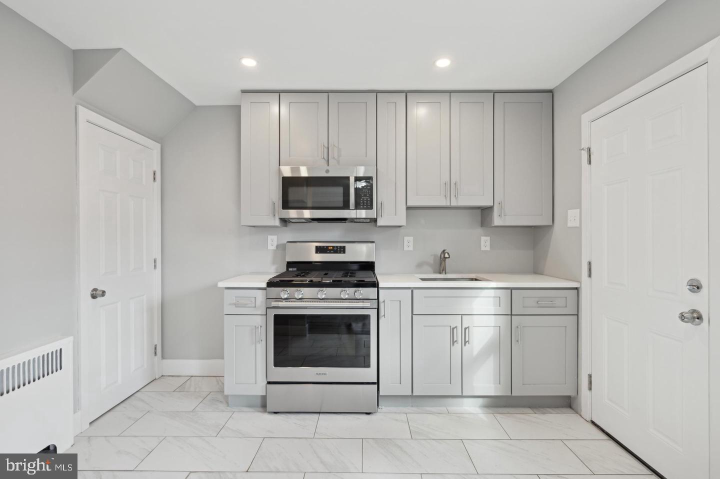 1230 Macdade Blvd Property Photo 8