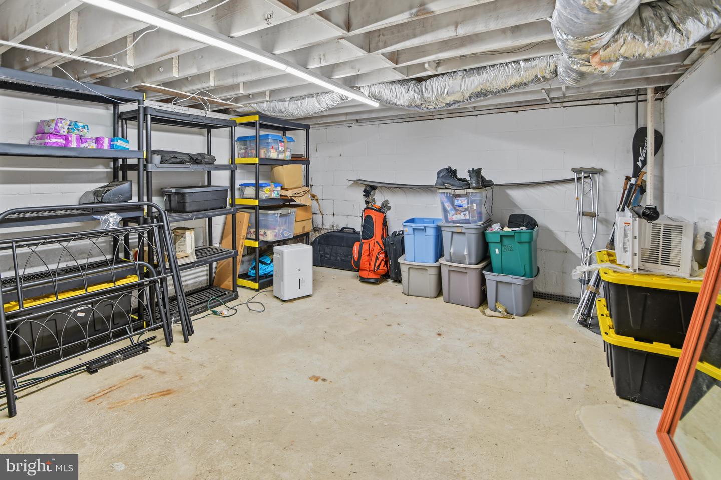 2232 E Helms Mnr Property Photo 30