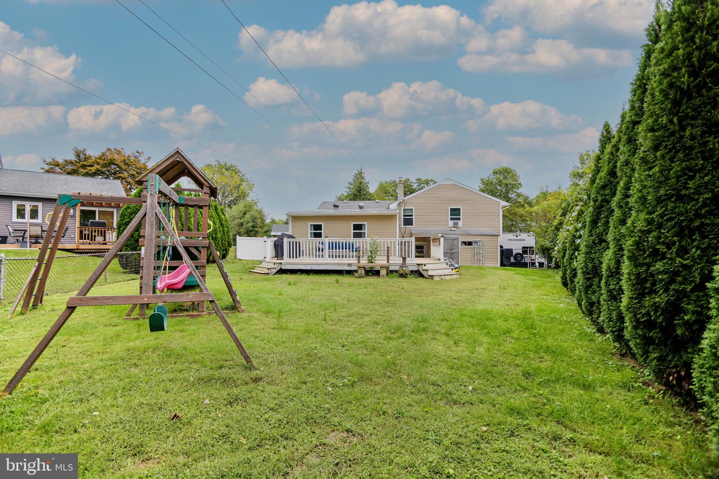 2232 E Helms Mnr Property Photo 33
