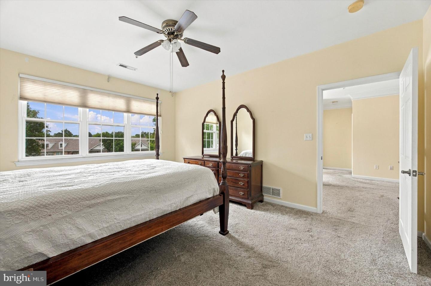 1467 Country Club Dr Property Photo 21