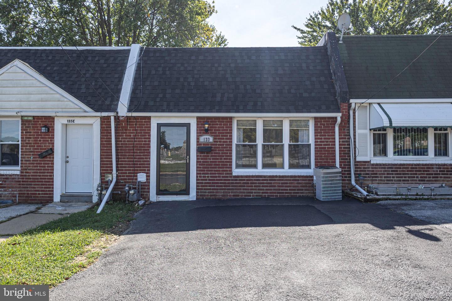 133 E Laughead Ave Property Photo 1