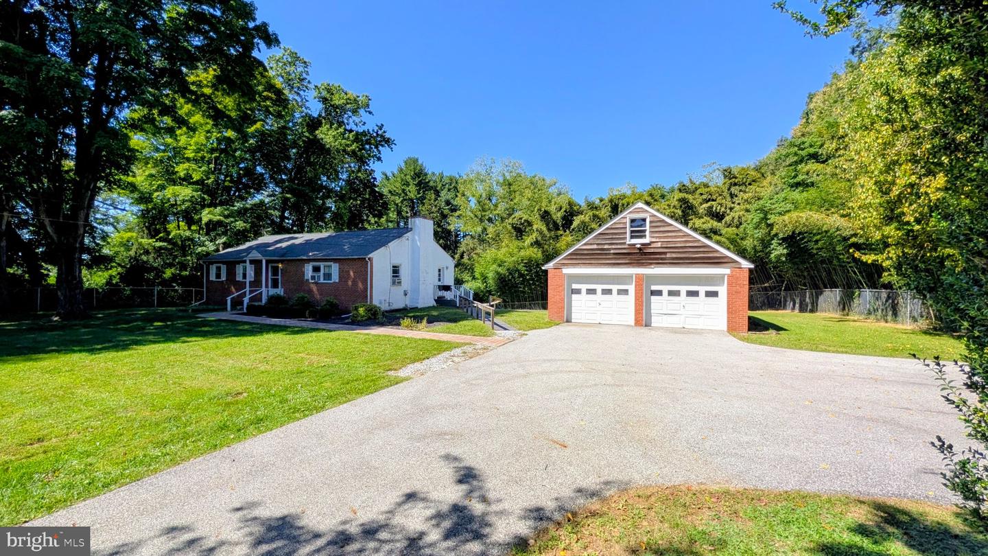 15 Locksley Rd Property Photo 4