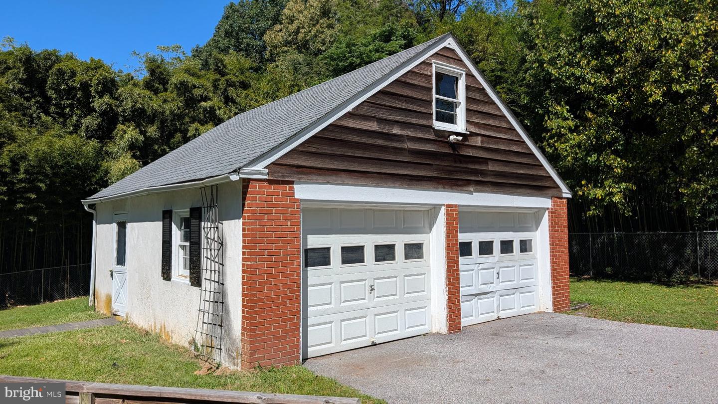 15 Locksley Rd Property Photo 6