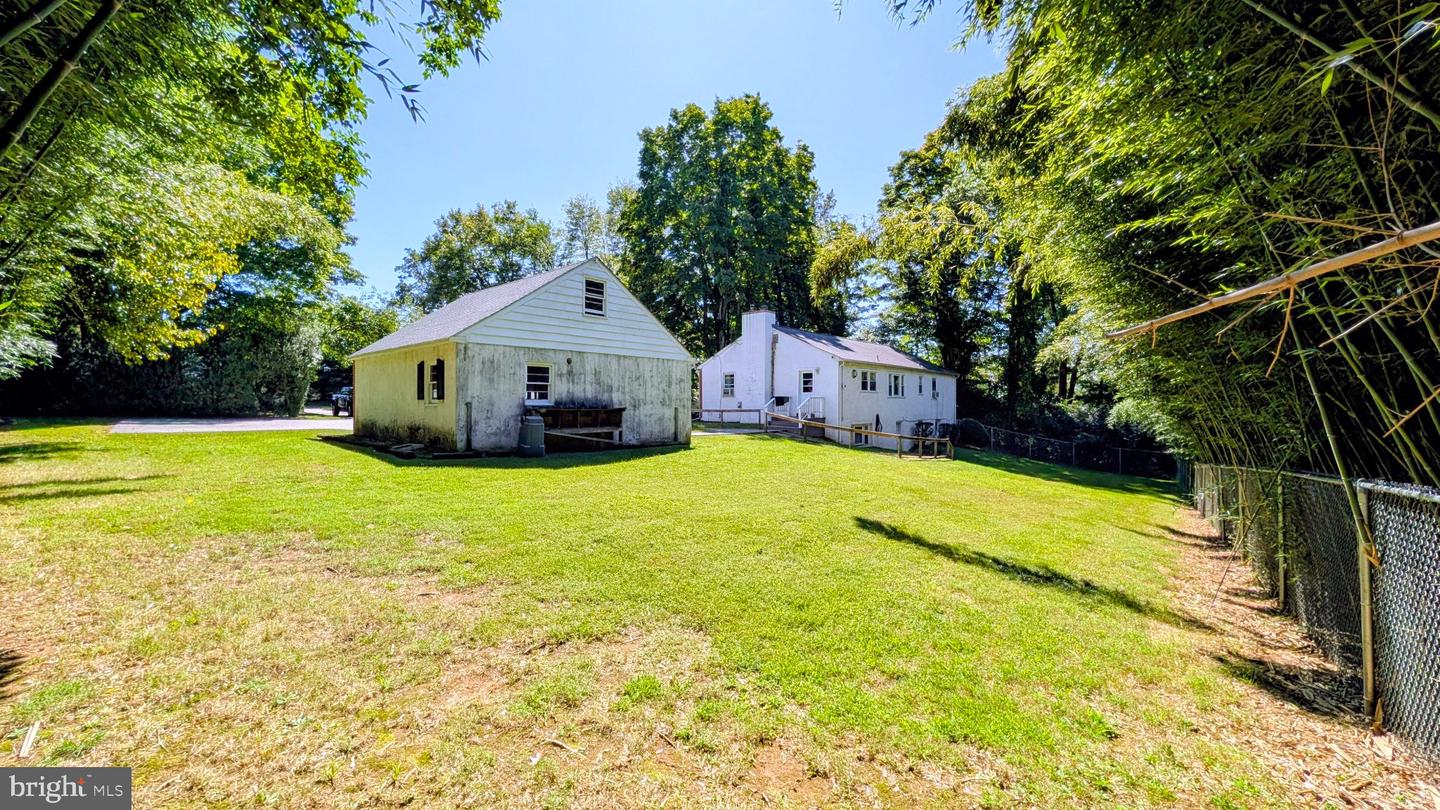 15 Locksley Rd Property Photo 8
