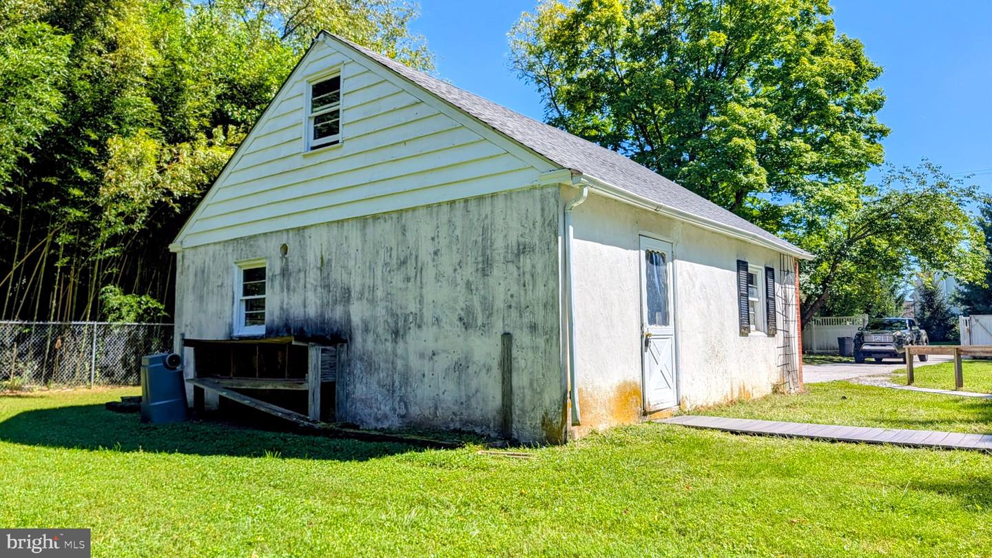 15 Locksley Rd Property Photo 9