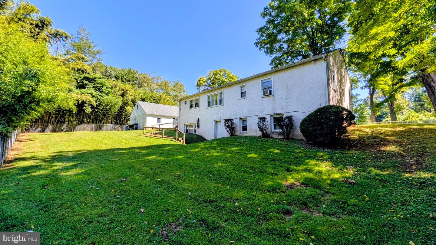 15 Locksley Rd Property Photo 14