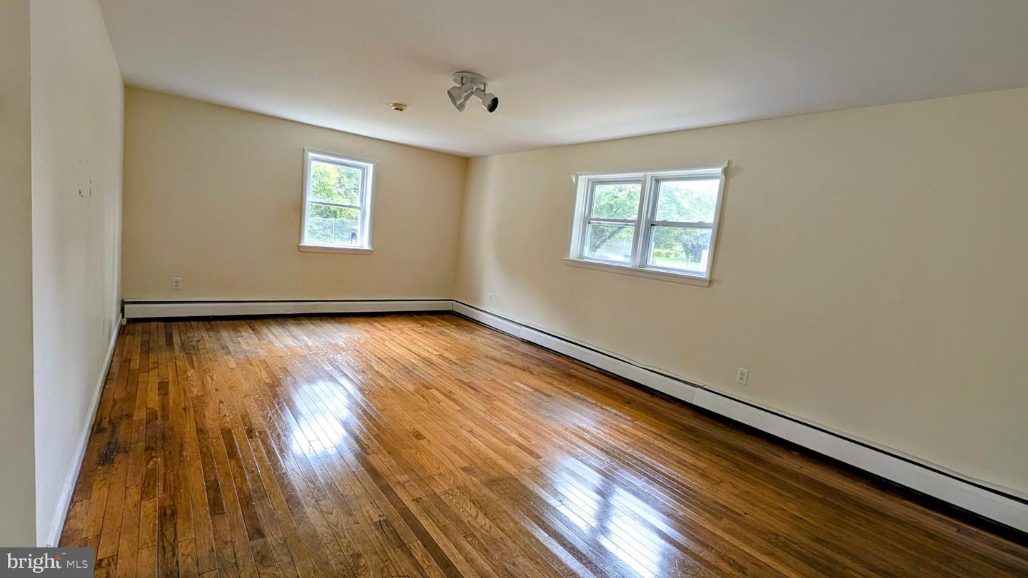 15 Locksley Rd Property Photo 16