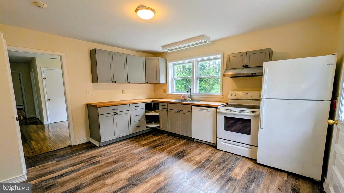 15 Locksley Rd Property Photo 20