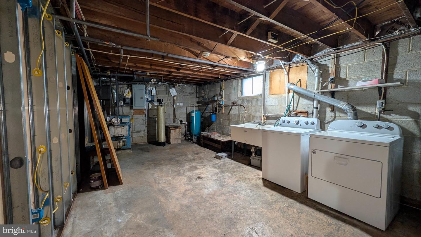 15 Locksley Rd Property Photo 37