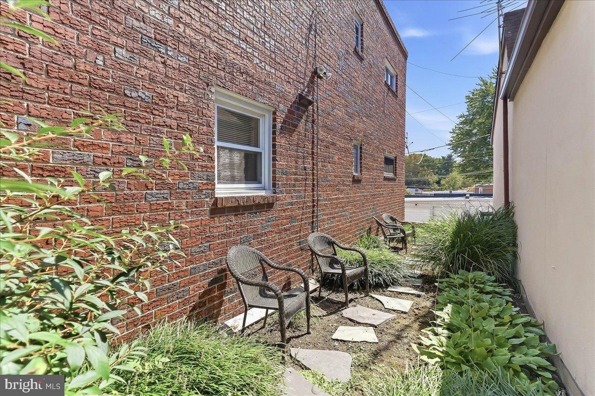 774 Burmont Rd Property Photo 30