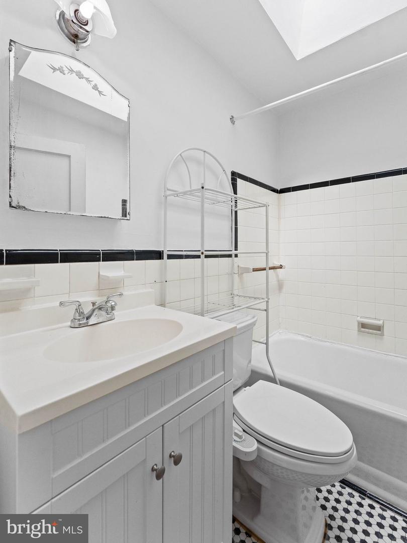 313 Wiltshire Rd Property Photo 23