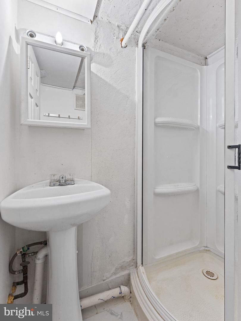 313 Wiltshire Rd Property Photo 27