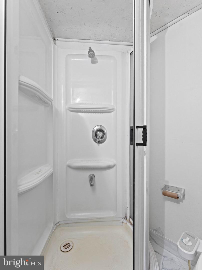 313 Wiltshire Rd Property Photo 28