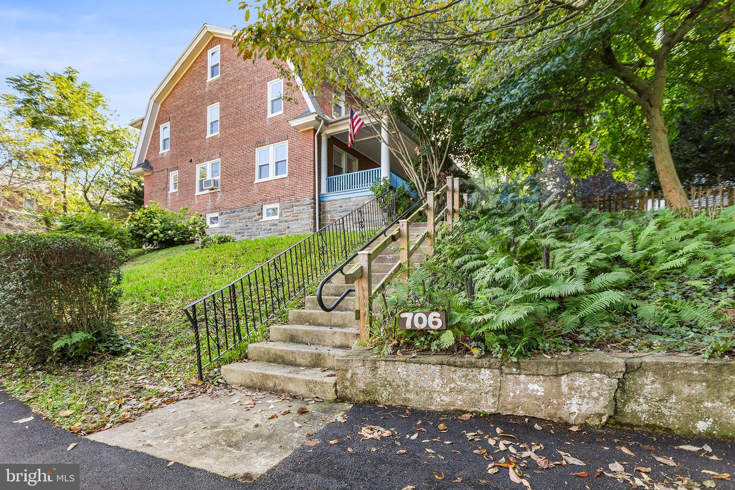 706 Hillborn Ave Property Photo 1