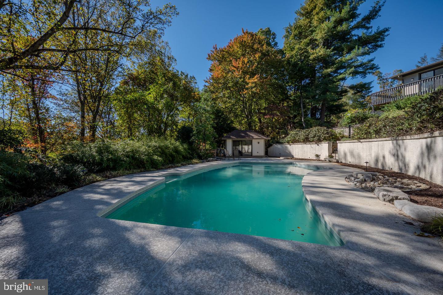 6 Southview Path Property Photo 1