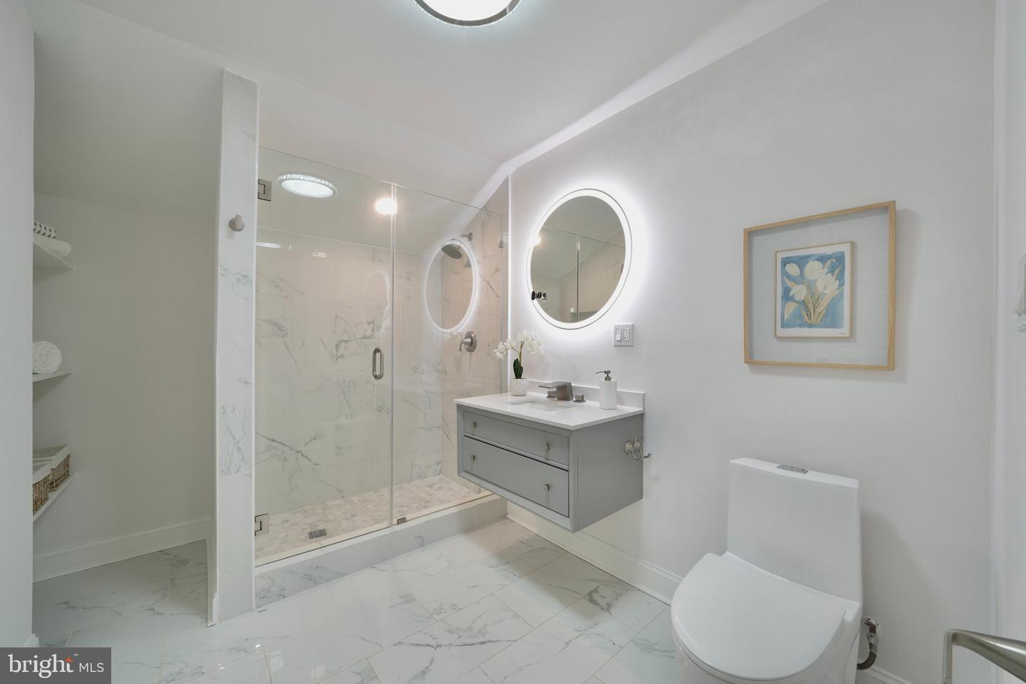 1638 Surrey Ln Property Photo 33
