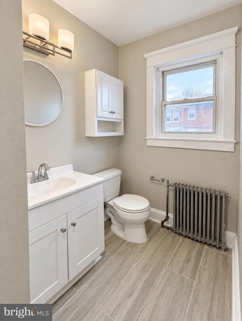 111 Gayley St #2nd Fl Property Photo 3