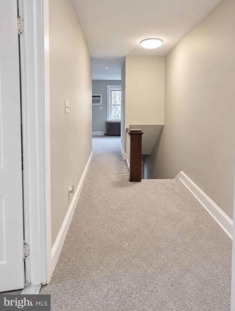 111 Gayley St #2nd Fl Property Photo 10