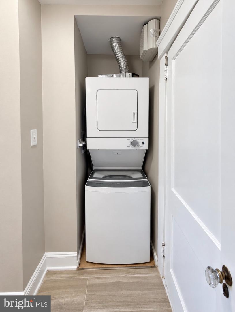 111 Gayley St #2nd Fl Property Photo 11