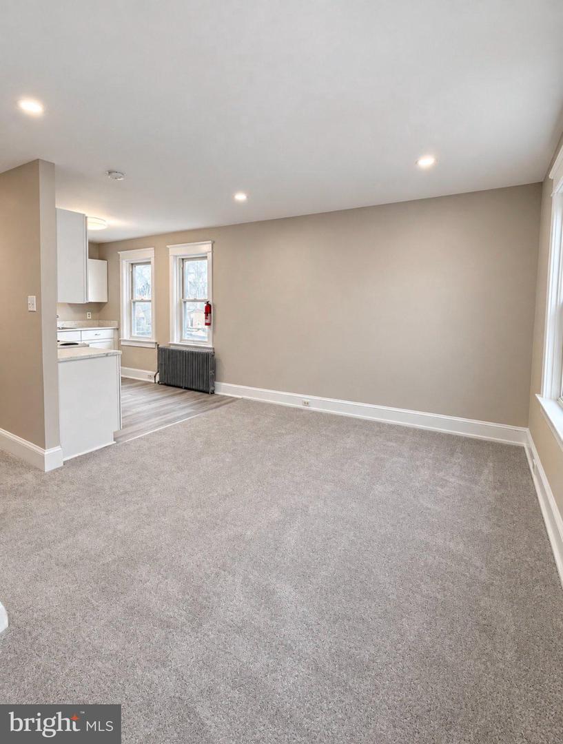 111 Gayley St #2nd Fl Property Photo 16