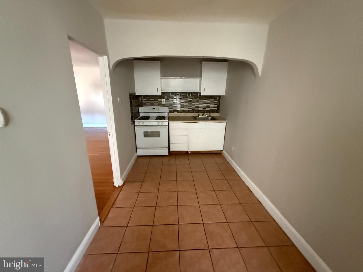 6834 Marshall Rd Property Photo 2