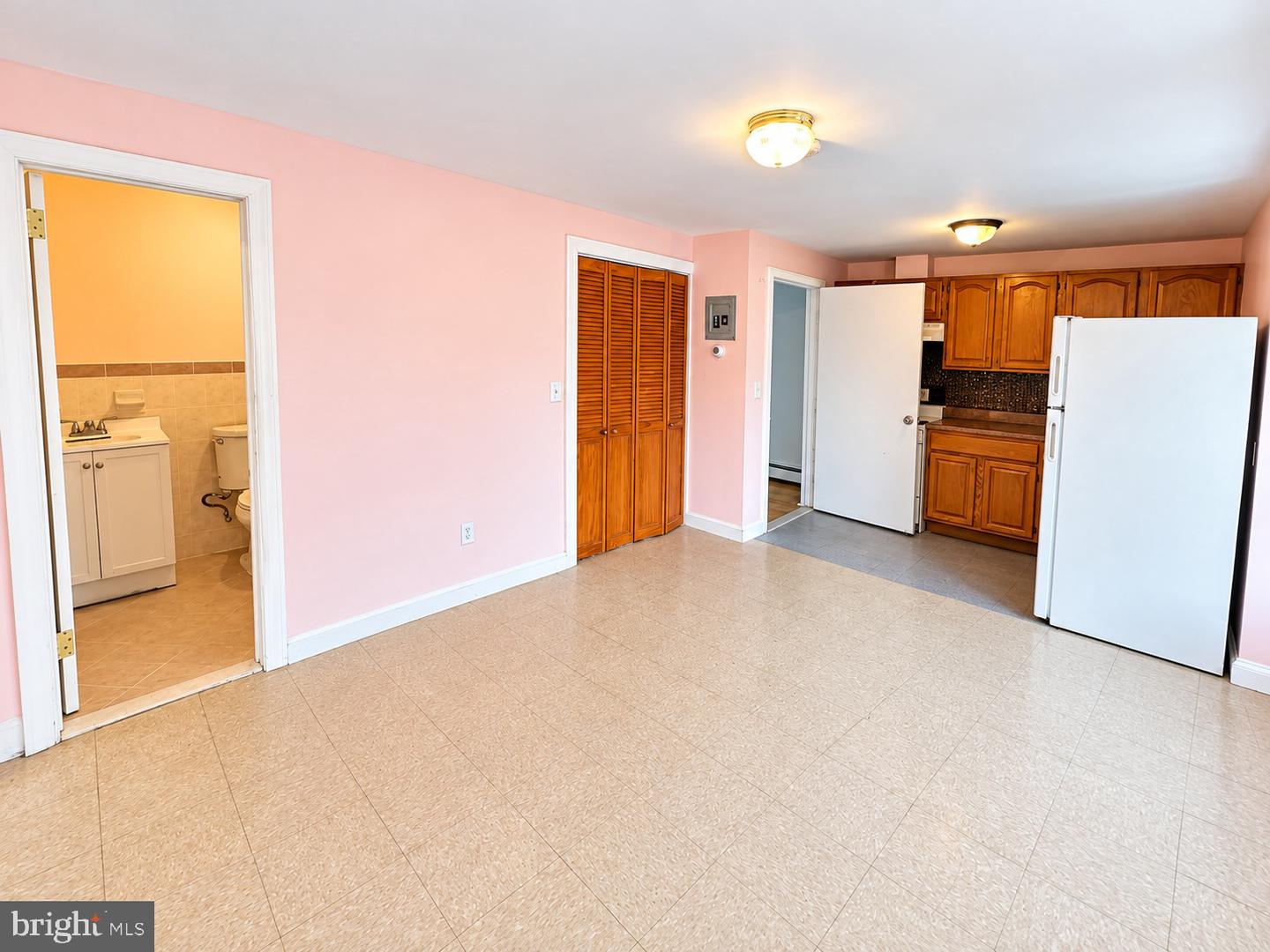 912 Ridge Ave #3 Property Photo 5