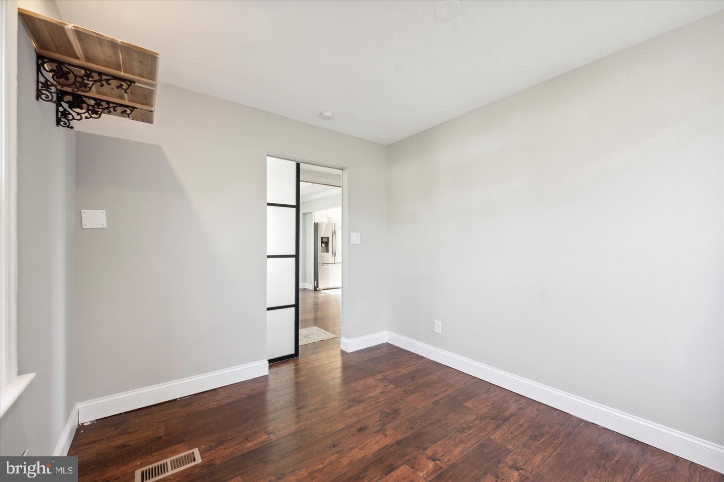 17 Spring St Property Photo 6